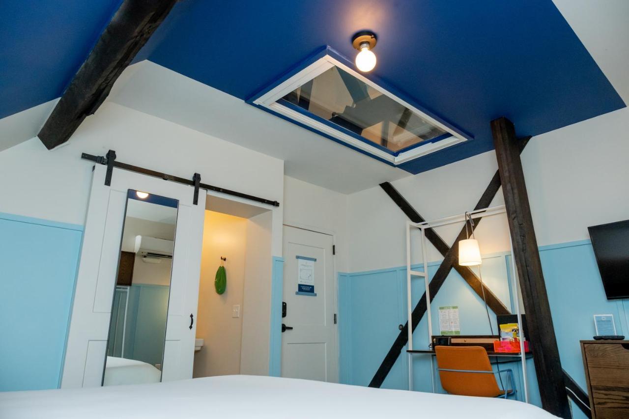 The Russell Hotel Nashville Bagian luar foto